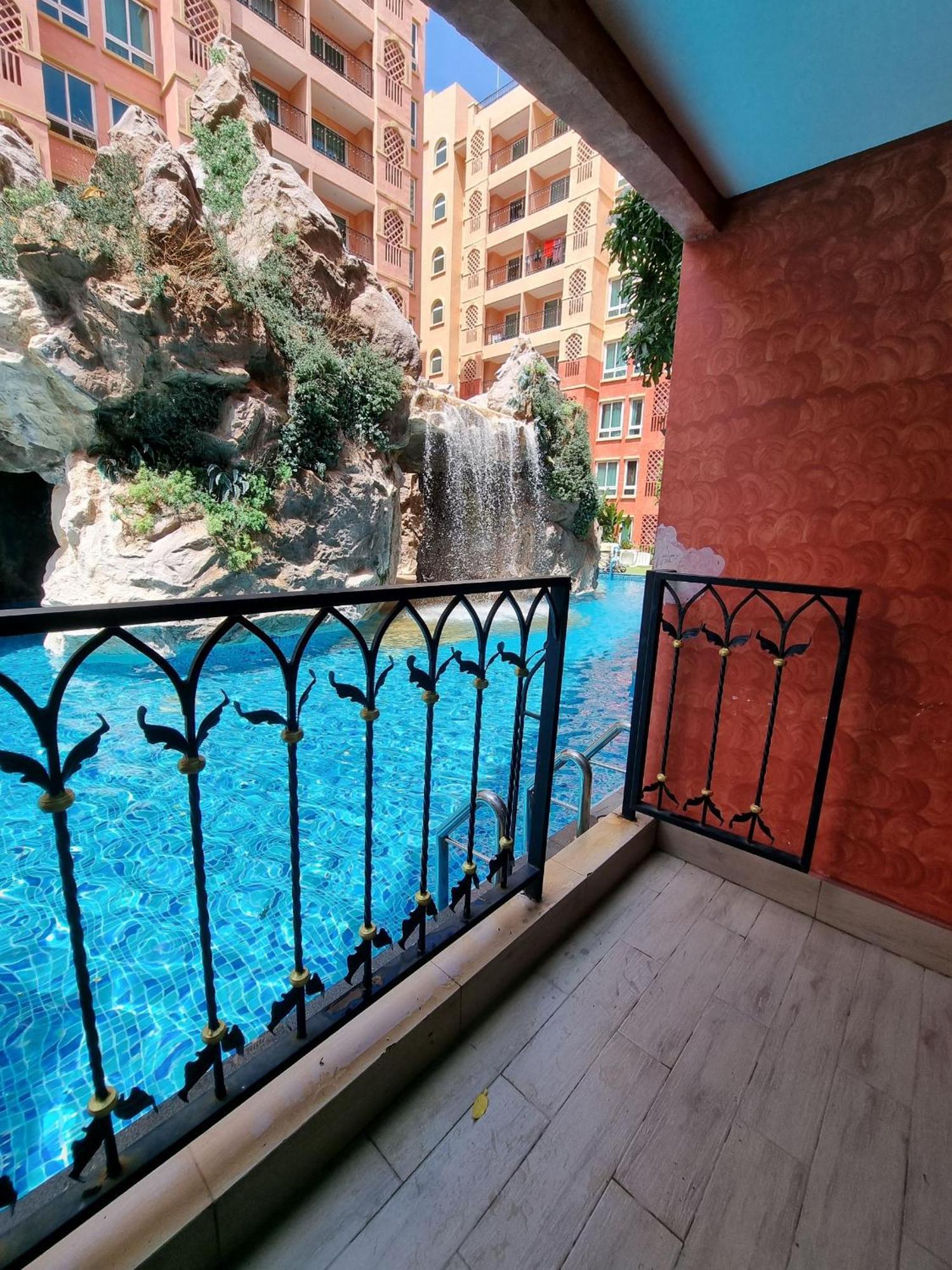 Seven Seas Resort Pattaya & Sofa Bed Bãi biển Jomtien Ngoại thất bức ảnh
