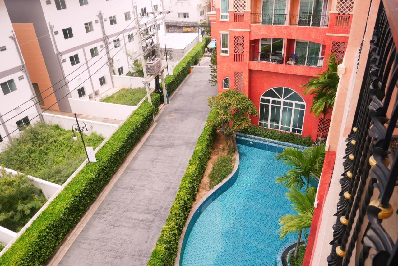 Seven Seas Resort Pattaya & Sofa Bed Bãi biển Jomtien Ngoại thất bức ảnh