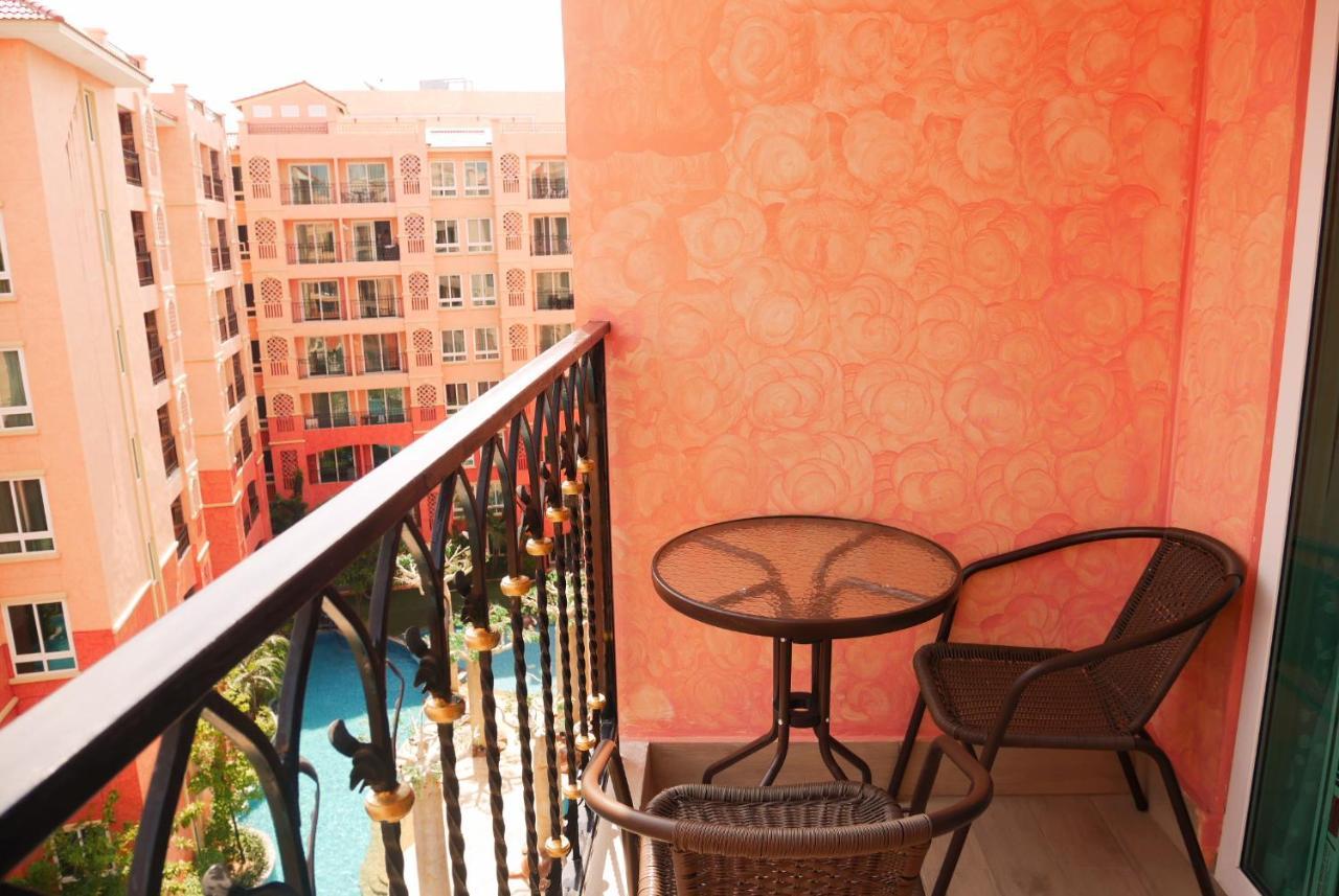 Seven Seas Resort Pattaya & Sofa Bed Bãi biển Jomtien Ngoại thất bức ảnh