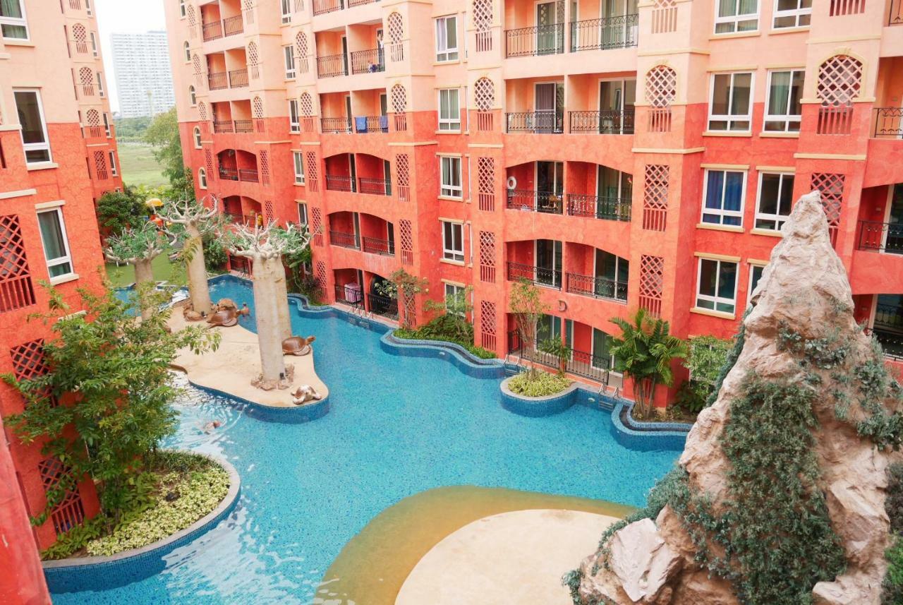 Seven Seas Resort Pattaya & Sofa Bed Bãi biển Jomtien Ngoại thất bức ảnh