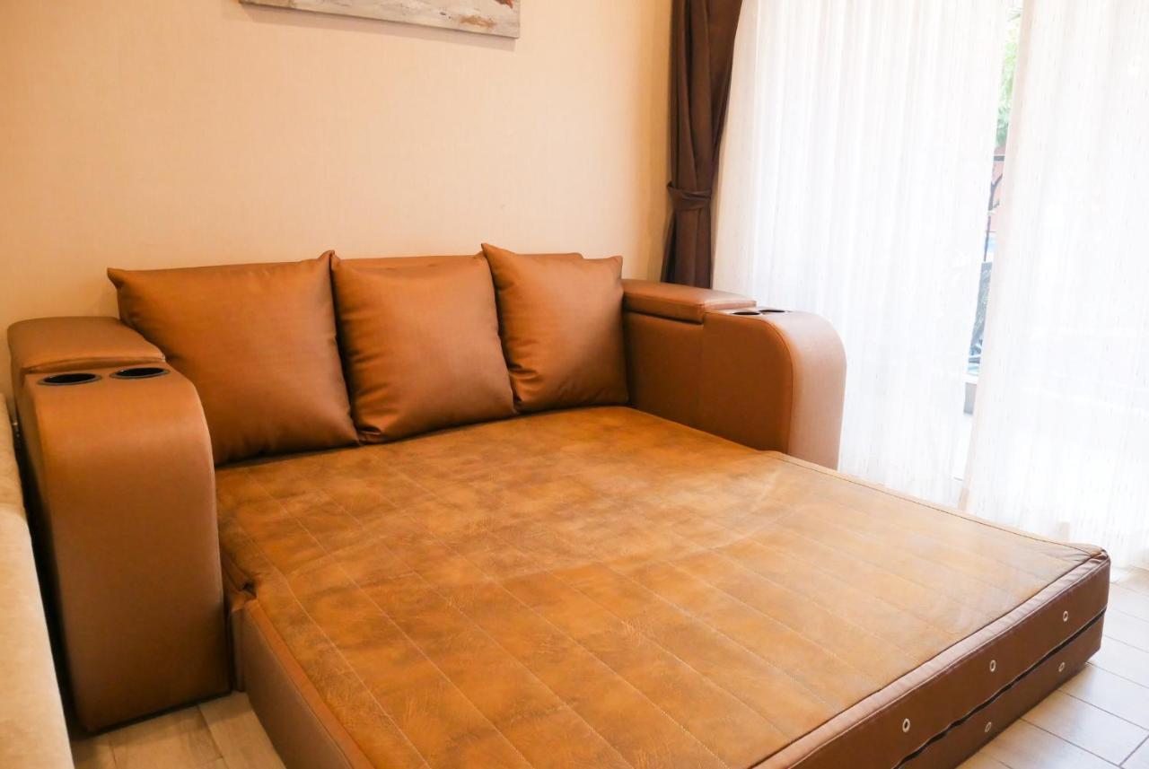 Seven Seas Resort Pattaya & Sofa Bed Bãi biển Jomtien Ngoại thất bức ảnh