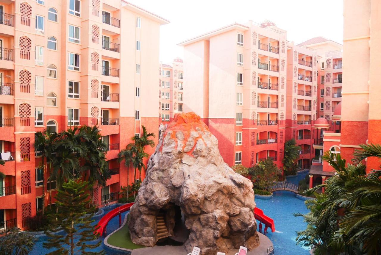 Seven Seas Resort Pattaya & Sofa Bed Bãi biển Jomtien Ngoại thất bức ảnh